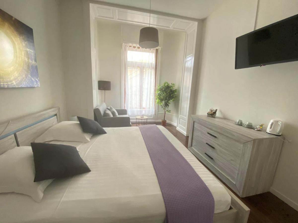 B&B Guest House Du Lac มงเทรอซ์ ภายนอก รูปภาพ