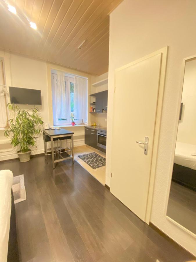 B&B Guest House Du Lac มงเทรอซ์ ภายนอก รูปภาพ