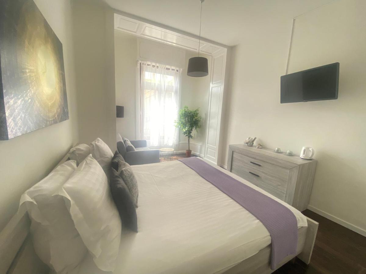 B&B Guest House Du Lac มงเทรอซ์ ภายนอก รูปภาพ