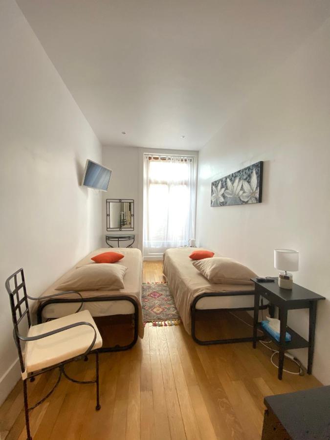 B&B Guest House Du Lac มงเทรอซ์ ภายนอก รูปภาพ